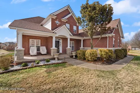 16704 Glen Lakes Dr, Louisville, KY 40245