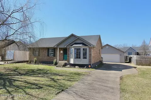 369 Dogwood Trl, Shepherdsville, KY 40165
