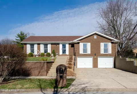 2811 Weissinger Rd, Louisville, KY 40241