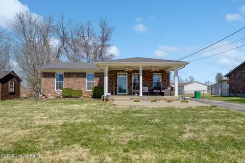 206 Winchester Dr, Mount Washington, KY 40047