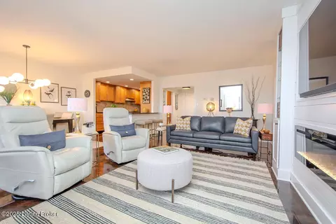5100 Us 42 #1011, Louisville, KY 40241