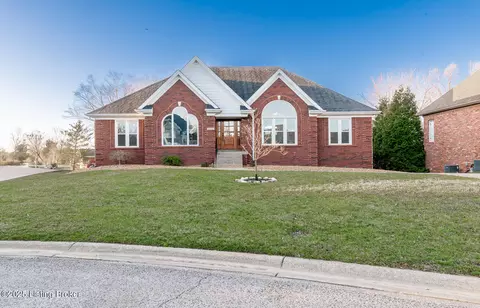 10804 Woodtwist Ct, Louisville, KY 40291