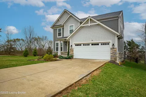 10542 Vista View Dr, Louisville, KY 40291