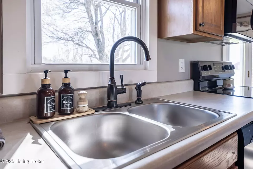 Kitchen - 8113 Hwy 259 N, Bee Spring, KY 42207 photo 3 of 6