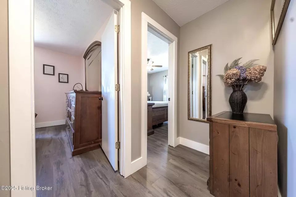 Entry Way - 8113 Hwy 259 N, Bee Spring, KY 42207 photo 7 of 7