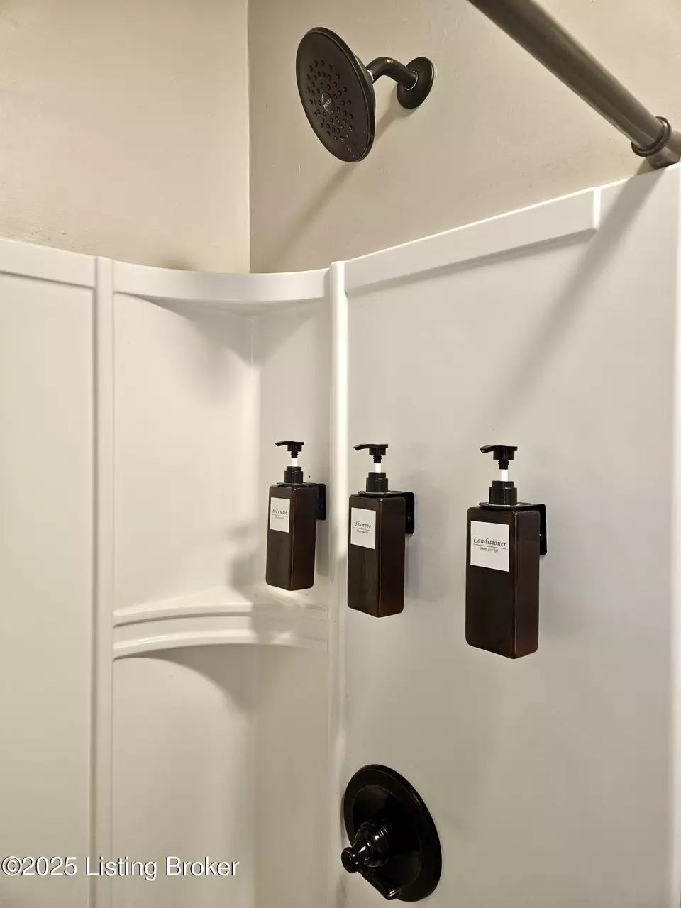 Bath - 8113 Hwy 259 N, Bee Spring, KY 42207 photo 4 of 5