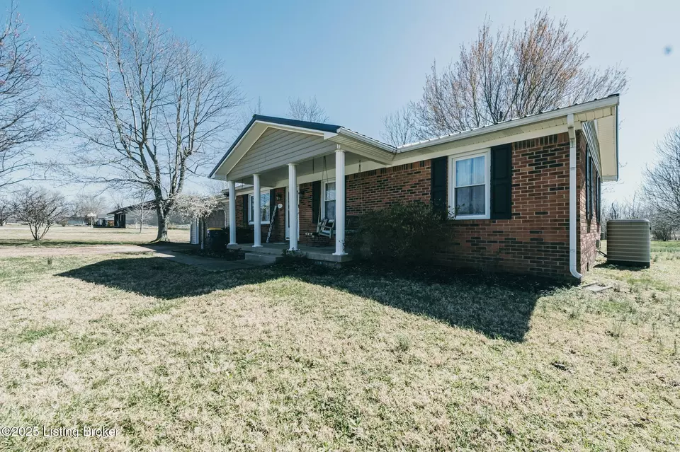 Exterior - 8113 Hwy 259 N, Bee Spring, KY 42207 photo 5 of 9