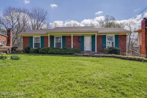 5407 Oak Creek Ln, Louisville, KY 40291