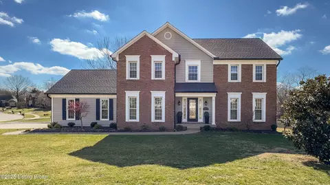 1016 Garden Creek Cir, Louisville, KY 40223