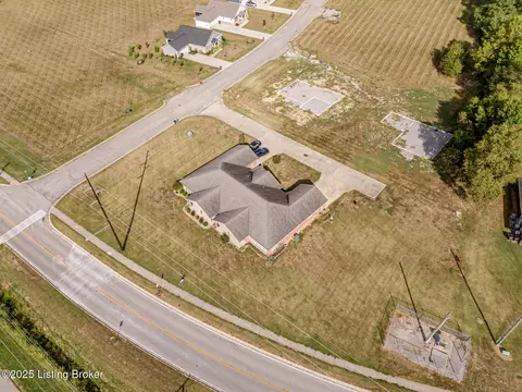 View/Area - 504 Red Leaf Dr, Carrollton, KY 41008 photo 2 of 5