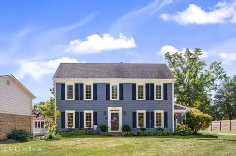 3207 Broeck Pointe Cir, Louisville, KY 40241