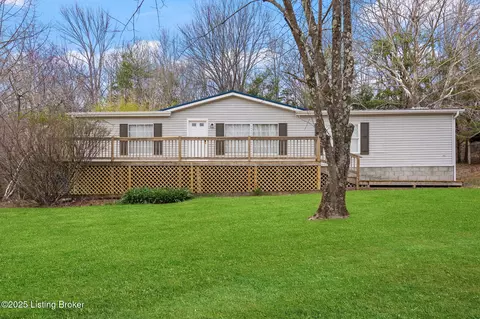 820 Mammoth Cave Rd, Brownsville, KY 42210