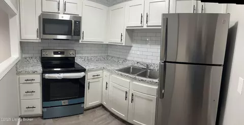 9610 Westport Rd #7, Louisville, KY 40241