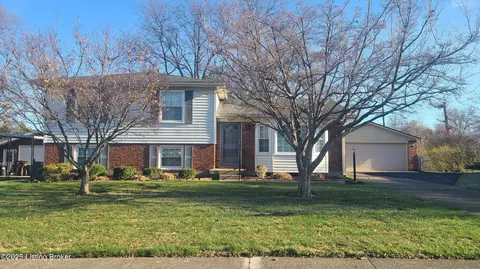 9411 Habersham Dr, Louisville, KY 40242