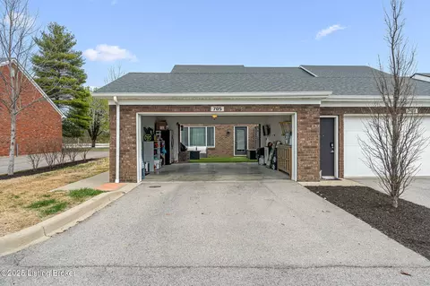 705 Lyndon Ln, Lyndon, KY 40222