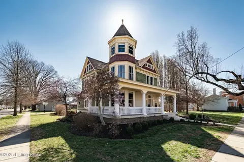 301 4th St, Carrollton, KY 41008