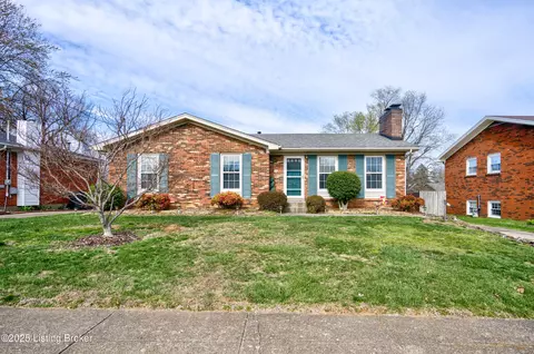 2405 Steeplechase Dr, Louisville, KY 40299
