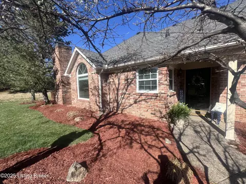 8201 Torrey Pines Ct, Louisville, KY 40291