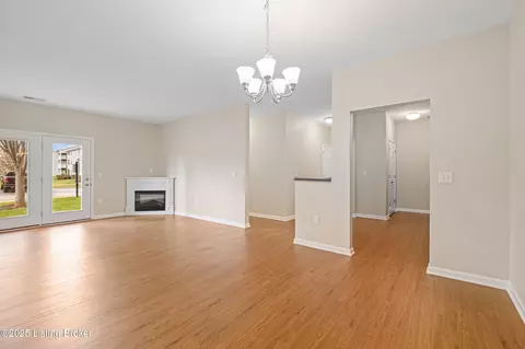 2601 Bradford Commons Dr #101, Louisville, KY 40299