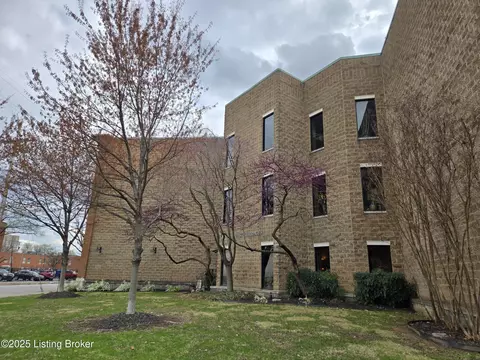 900 S 5th St #304, Louisville, KY 40203