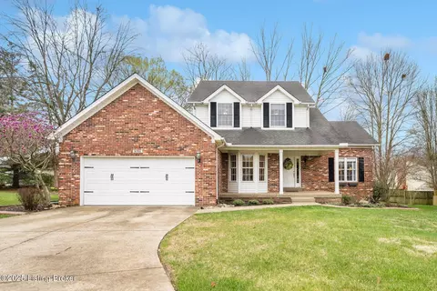 8701 Rambo Ct, Louisville, KY 40228