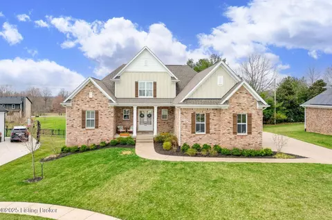 7509 Lone Oak Ct, Crestwood, KY 40014