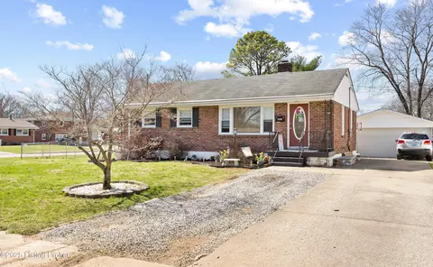 2508 Sharon Cir, Louisville, KY 40218