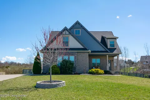 1209 Summit Parks Dr, La Grange, KY 40031
