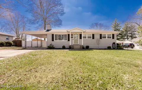 6114 Bay Pine Dr, Louisville, KY 40219