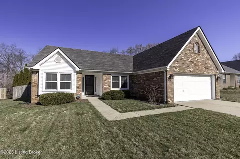 10803 Silvermoon Ct, Louisville, KY 40241