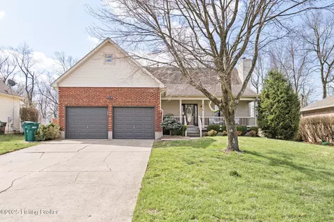 224 Circle Valley Dr, Louisville, KY 40229