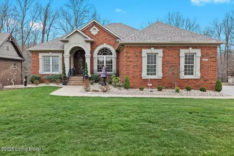3423 Hardwood Forest Dr, Louisville, KY 40214