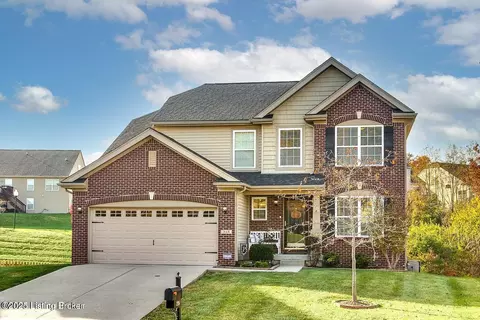 318 Rockcrest View Ct, Louisville, KY 40245