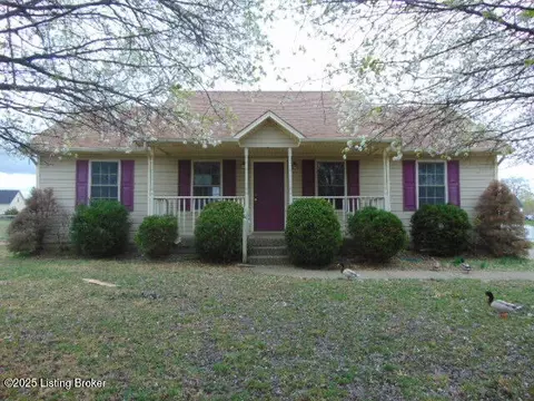 252 Lakes Edge Dr, Shepherdsville, KY 40165