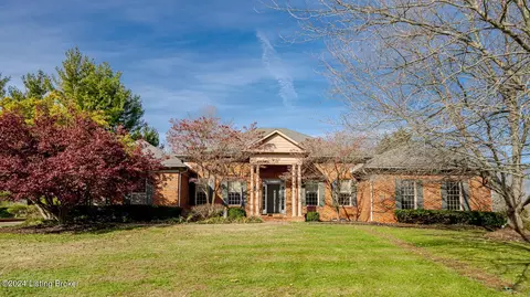 1450 St Andrews Dr, Shelbyville, KY 40065