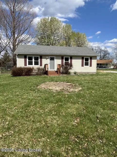 616 S Deepwood Dr, Radcliff, KY 40160