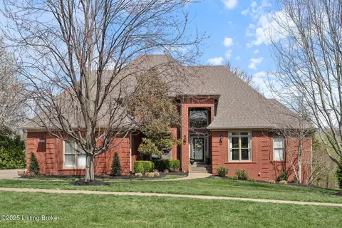 12723 Crestmoor Cir, Prospect, KY 40059