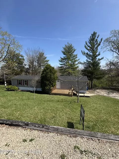 5005 Harvest Dr, Crestwood, KY 40014