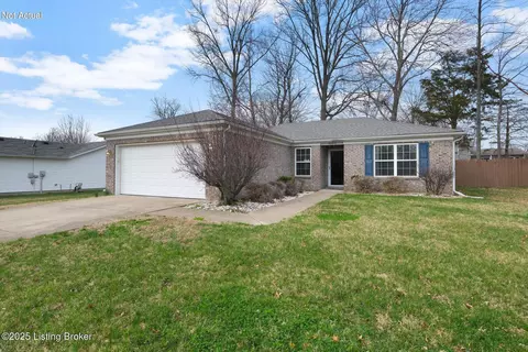 9107 Woodhold Ct, Louisville, KY 40291