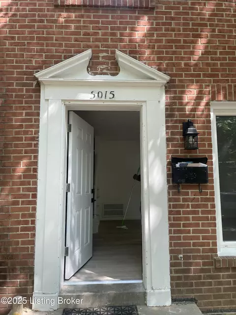 5001 Wabash Pl, Louisville, KY 40214