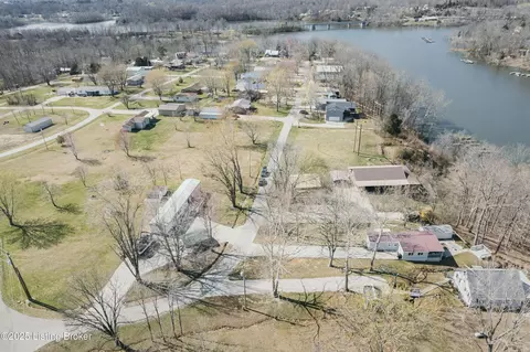 View/Area - 242 E Holiday Bch, Mc Daniels, KY 40152 photo 4 of 8