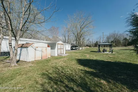 Exterior - 242 E Holiday Bch, Mc Daniels, KY 40152 photo 4 of 7