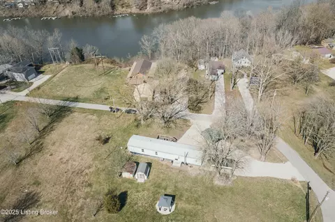 View/Area - 242 E Holiday Bch, Mc Daniels, KY 40152 photo 3 of 8