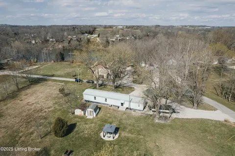 View/Area - 242 E Holiday Bch, Mc Daniels, KY 40152 photo 2 of 8