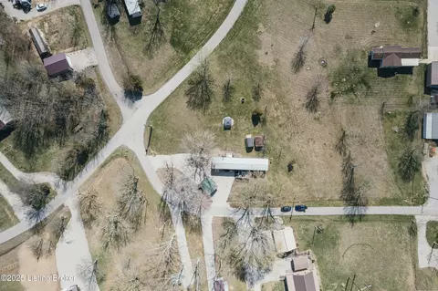 View/Area - 242 E Holiday Bch, Mc Daniels, KY 40152 photo 7 of 8