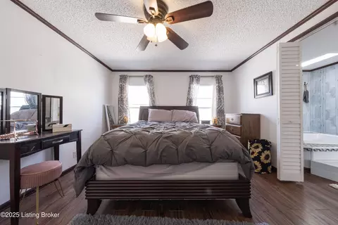 Bedroom - 242 E Holiday Bch, Mc Daniels, KY 40152 photo 8 of 9