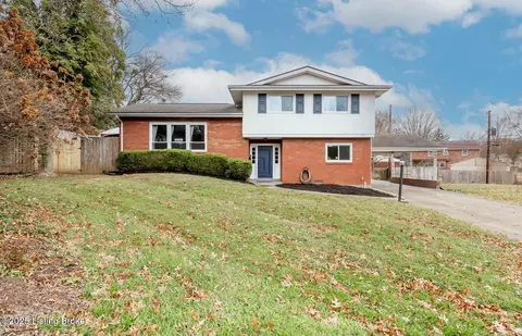 1711 Calder Ct, Louisville, KY 40205