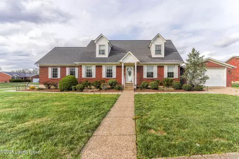 11315 Garden Trace Dr, Louisville, KY 40229