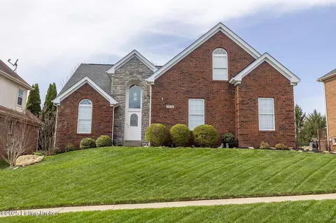 4418 Saratoga Woods Dr, Louisville, KY 40299