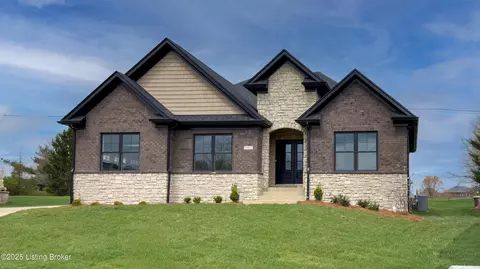 10411 Martinside Dr, Louisville, KY 40291